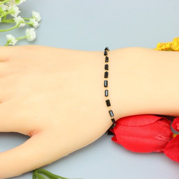 "Elegant & Trendy Bracelet, A Perfect Gift for Women, Thoughtful, EVCH1359 - Picture 1 of 9